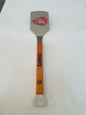 NBA Kansas City Chiefs Sportula Grilling Bottle Opener Wood Handle Spatula NWT